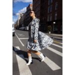 Amour-Geometric-Long-Jacket_1cfc92b3-2110-4cae-a366-85ae597094ae