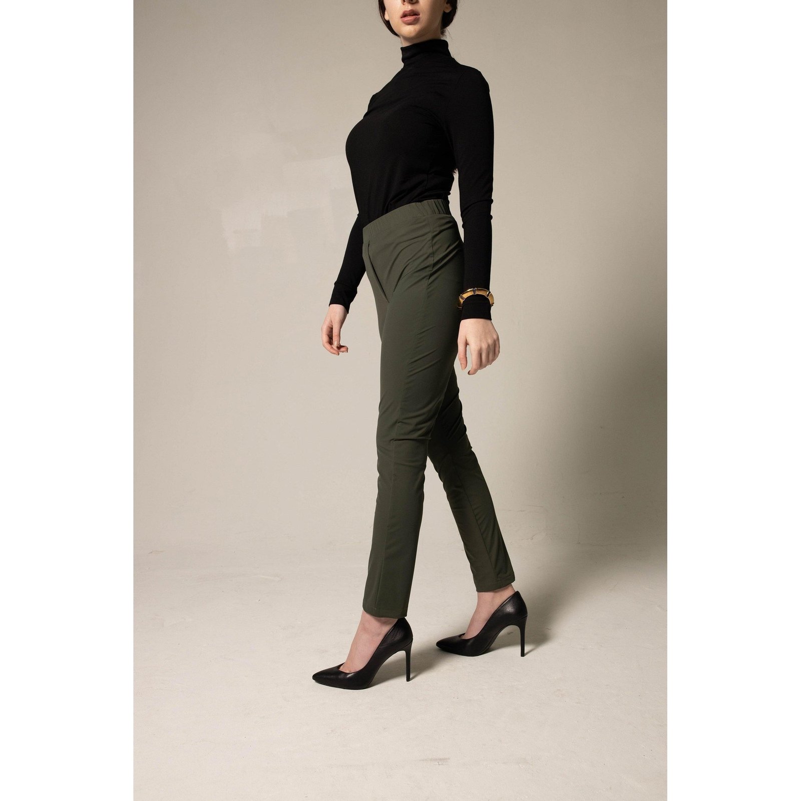 Olive-Skinny-Pants-Women_27s-Trousers_44e3d649-6ec9-44ee-9578-ce08d8bca5c2 1261226380