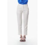White-Tailoring-Slim-Pants_5d9e6794-21c7-4d4a-97df-318595d84e58